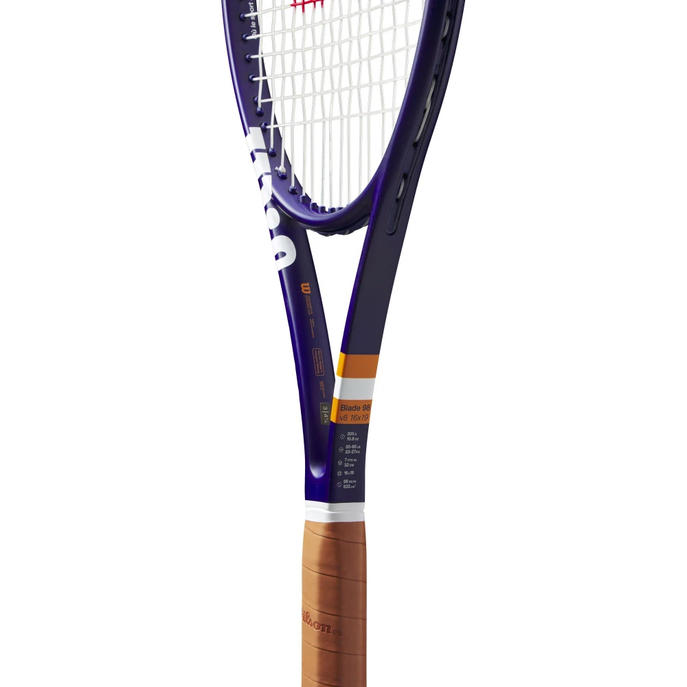 Wilson Roland Garros Blade 98 V8 16x19 Tennis Racquet - Image 3